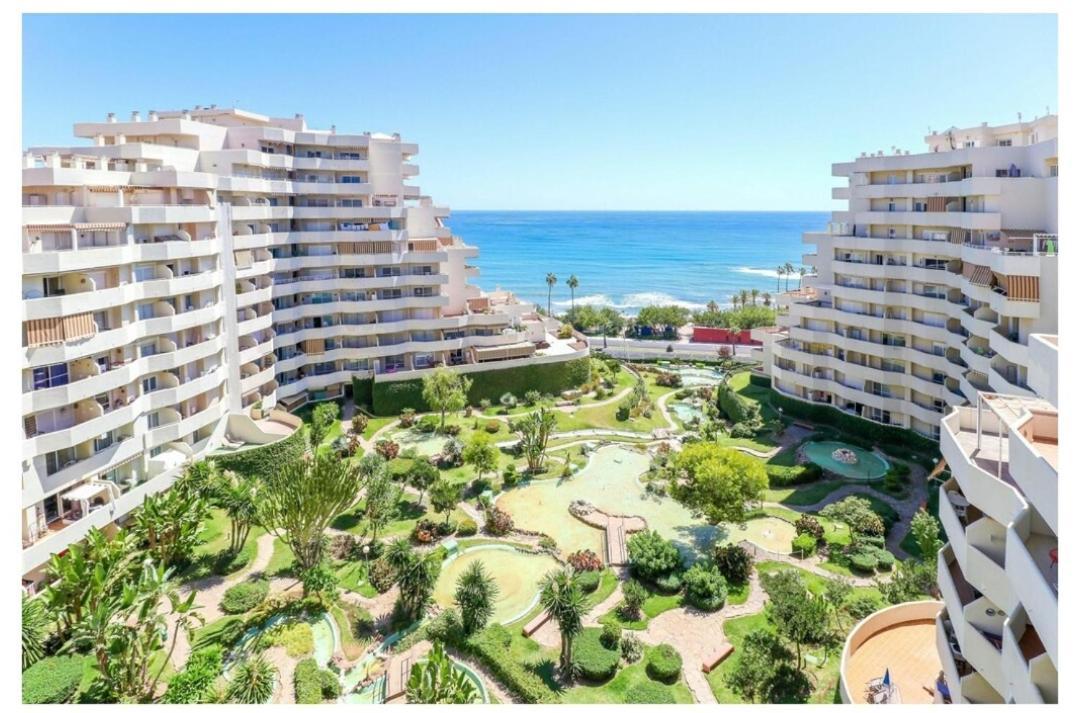El Estudio De La Playa Benalbeach 324 Gran Terraza Vistas Al Mar 贝纳尔马德纳 外观 照片